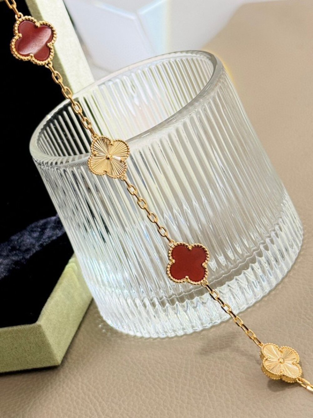 Van Cleef & Arpels Bracelet - Picture 4 of 5